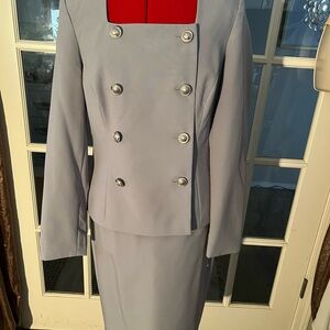 Metrostyle two piece gray suit. 10